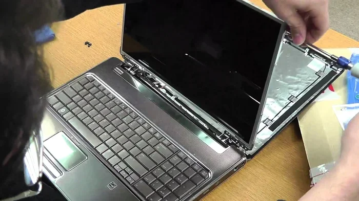 Can A Hp Laptop Screen Be Repaired Heres How To Do It