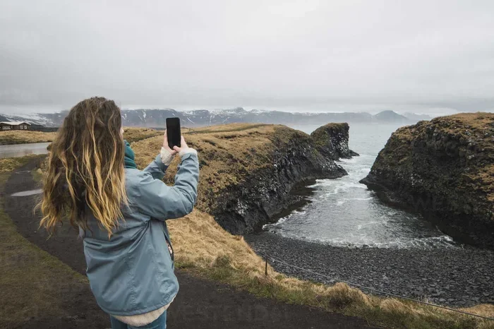 Can I Use My Us Cell Phone In Iceland Without Roaming Fees